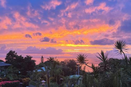 Serene Retreat - Plunge Pool & Sunset Ocean Views Home