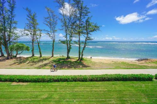 Oceanfront Resort Condo W/ A/c In Old Town Kapa?a!