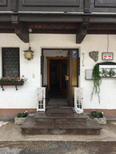 Bed & Breakfast Pension Ostbach