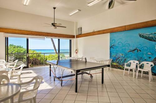 Apartamento Updated Makaha Condo With Pool And Ocean-view Lanai!