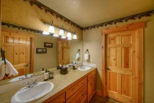 Cascade Multi-family Cabin By Casago Mccall - Donerightmanagement