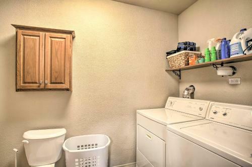 Charming Downtown Coeur Dalene Home With Yard!