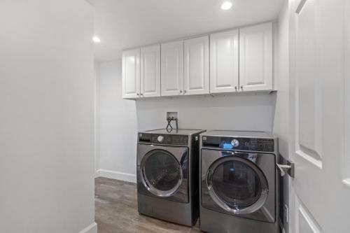 Lakeview Luxury