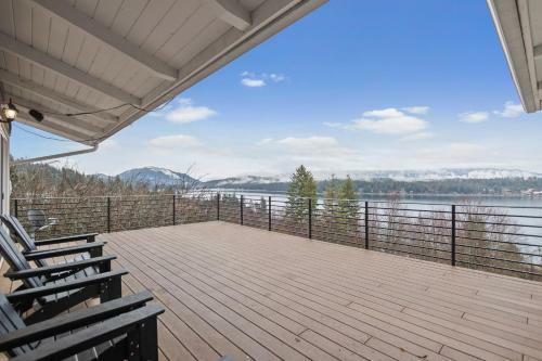 Lakeview Luxury
