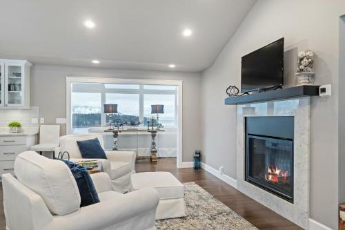 Lakeview Luxury