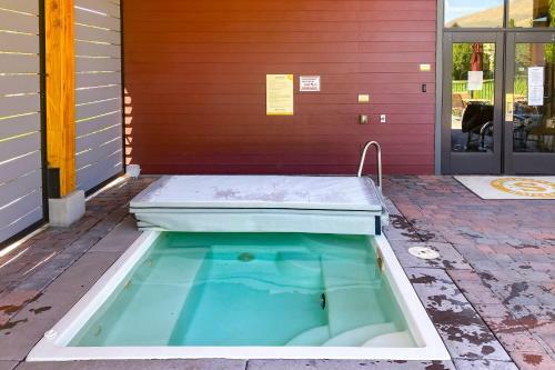 Sweetwater Hideaway