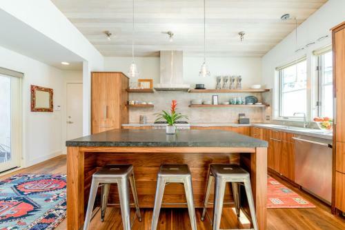 Onyx Haus
