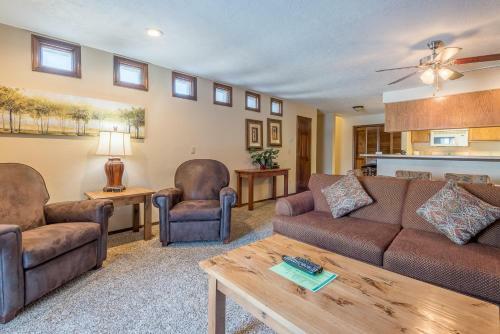 New Listing ! Habitat Condo, Walk To Downtown