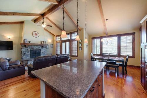 Greystone On Payette Lake By Casago Mccall - Donerightmanagement