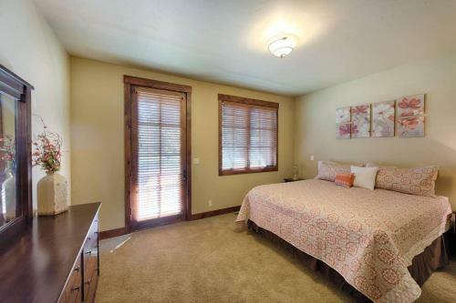 Greystone On Payette Lake By Casago Mccall - Donerightmanagement