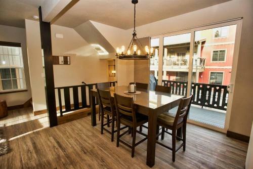 Suite Retreat By Casago Mccall - Donerightmanagement