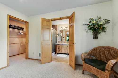 Cedar Lane Getaway