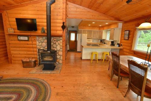 The Park Chalet By Casago Mccall - Donerightmanagement