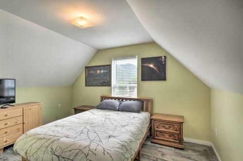 Charming Haven - Walk To Town Less Than 8 Mi To Skiing