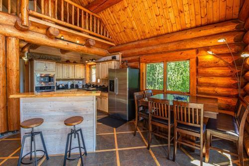 Mogul Hill Cabin