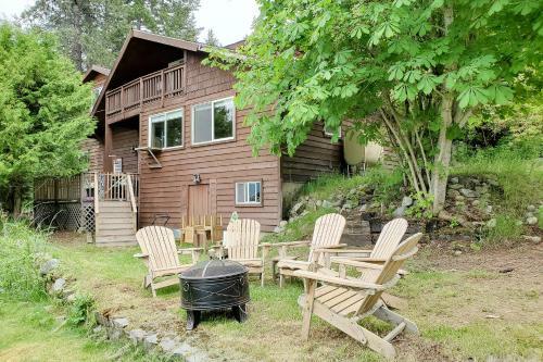 Bottle Bay Cabin