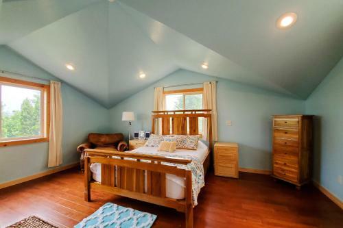 Bottle Bay Cabin