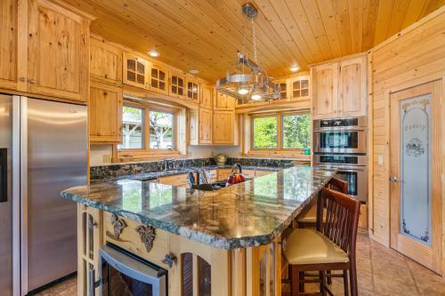 Antler Cove Log Home