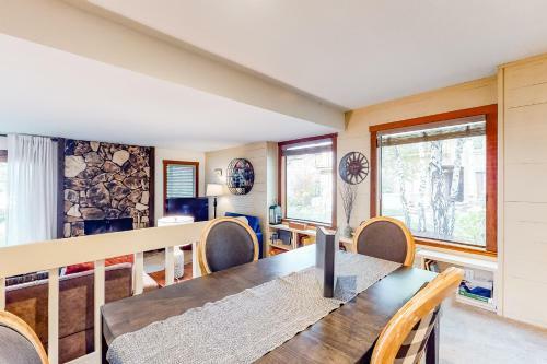 Snowcreek 1536