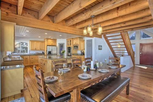 Lakefront Home With Pvt Dock In Coeur Dalene Area!