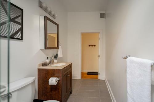 Apartamento 3br Unit Relaxing Patio In Trendy Logan Square