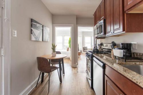 Apartamento Ew1 Aesthetically Vibrant 2br Apt At Lincoln Square