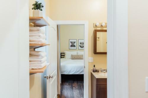 Spacious And Airy Apartment For Big Groups!