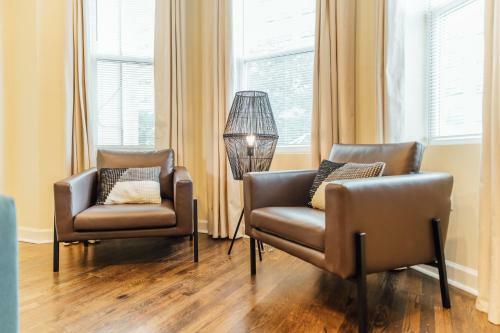 Spacious And Airy Apartment For Big Groups!