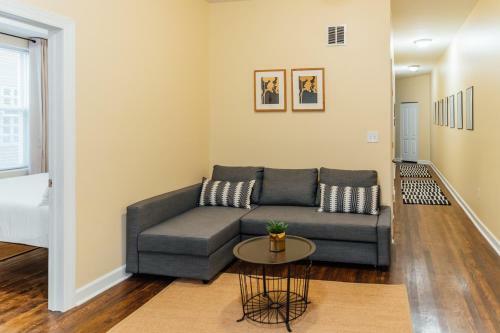 Spacious And Airy Apartment For Big Groups!