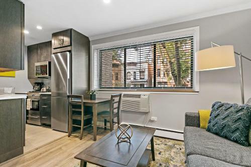 Modern Style City Centre Studio Apartment Lakeview