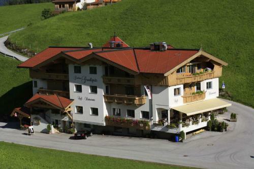 Hostal Gasthof Gradlspitz