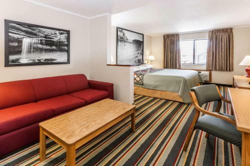 Hotel Super 8 By Wyndham Ottawa Starved Rock