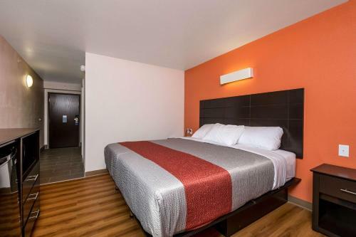 Hotel Motel 6 Peoria