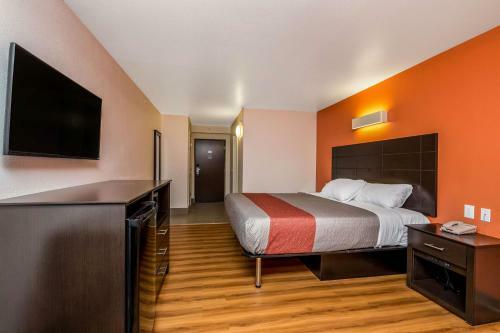 Hotel Motel 6 Peoria