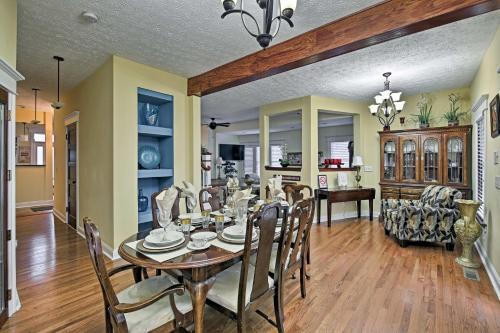 Spacious Indy Home 3 Miles From Downtown!