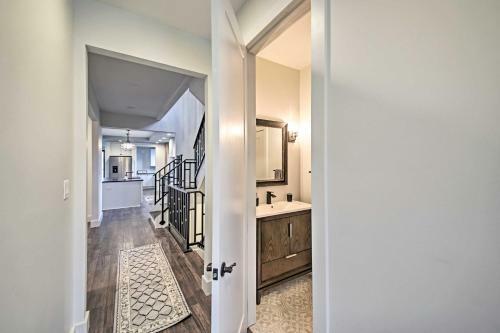 Indianapolis Luxury House With Yard Less Than 2mi To Downtown