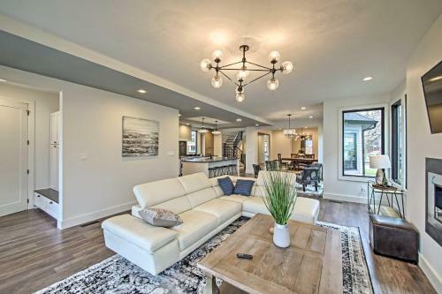 Indianapolis Luxury House With Yard Less Than 2mi To Downtown
