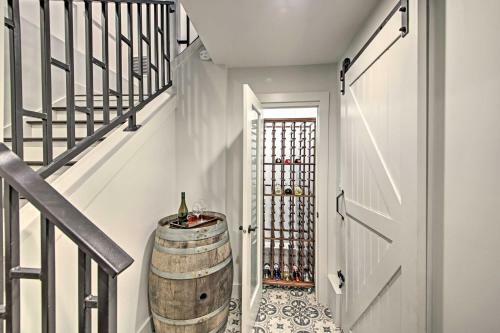 Indianapolis Luxury House With Yard Less Than 2mi To Downtown