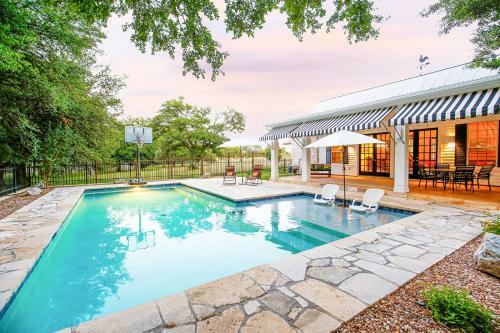 Luxury Golf Course Private Retreat With Heated Swimming Pool