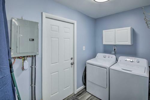 Centrally Located Indianapolis Home With Deck!