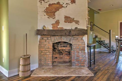 Renovated Craftsman Home About 2 Mi To Downtown!