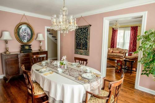 Valparaiso Inn B&B