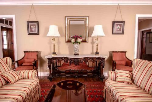 Valparaiso Inn B&B