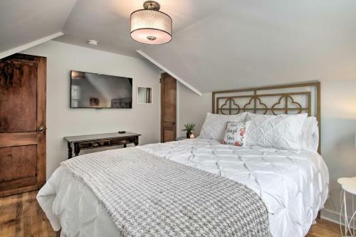 Renovated Historic Home Less Than 1 Mile To Eagle Point!