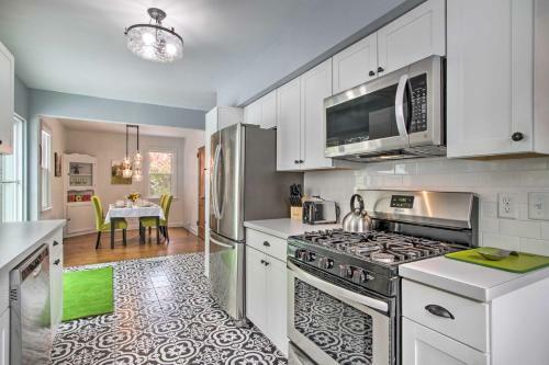 Renovated Historic Home Less Than 1 Mile To Eagle Point!