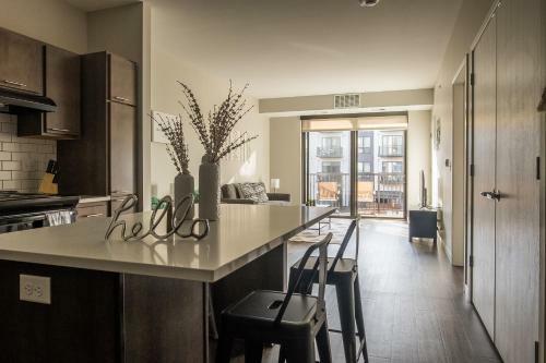 Apartamento Apts Near Riverwalk Trails With Balcony By Frontdesk