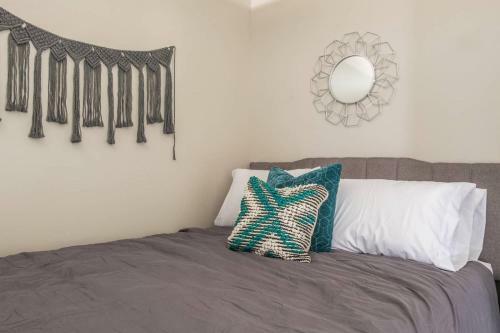 Apartamento Apts Near Riverwalk Trails With Balcony By Frontdesk
