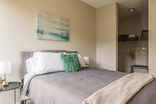 Apartamento Apts Near Riverwalk Trails With Balcony By Frontdesk