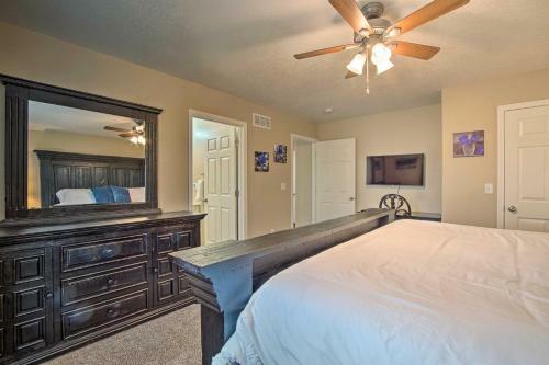 Spacious Home With Deck, Walk To Peter Pan Park