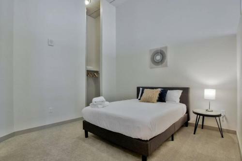 Apartamento Old Town Lux Loft + New Building + Walk Score 76